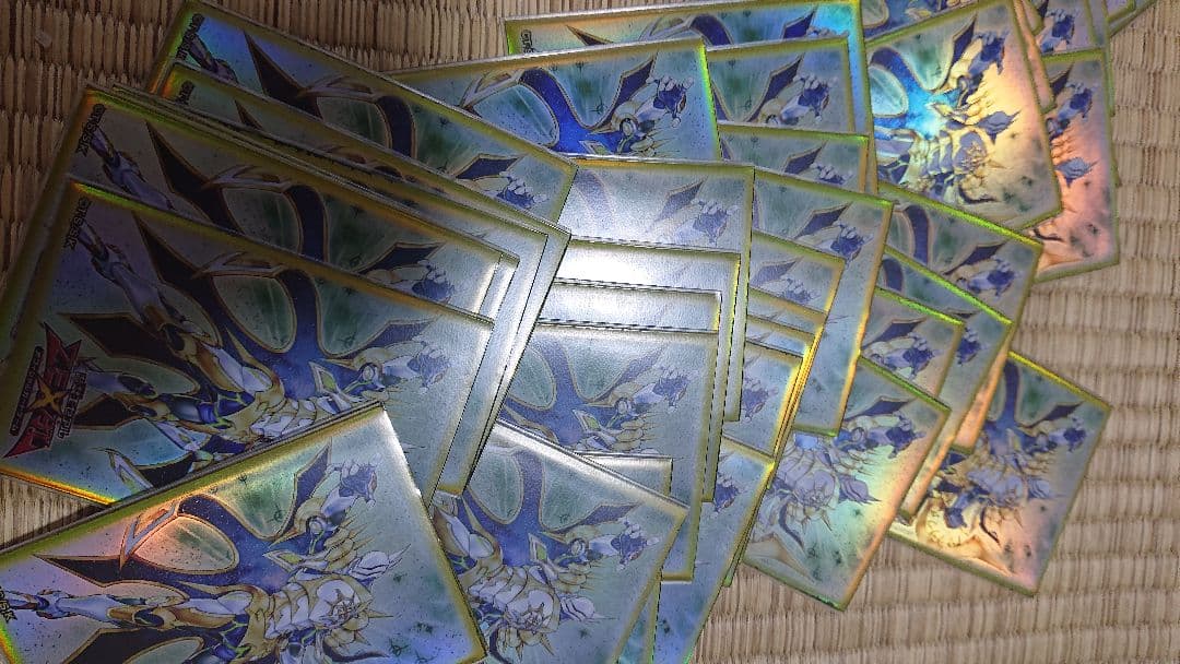引退品:遊戯王OCG、ポケモンカード旧作、スリーブ付き