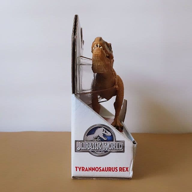 ジュラシックワールド　ティラノサウルス 未開封 スピノサウルスセット