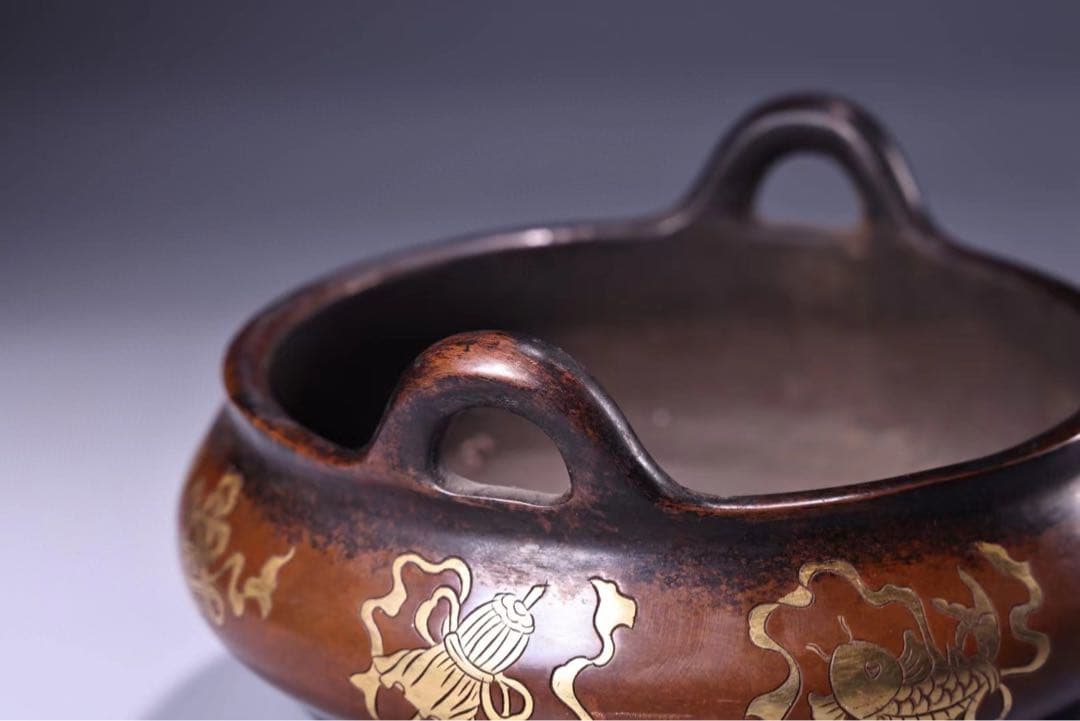 珍品旧蔵収純銅高レリーフ錾刻鎏金吉祥八宝香炉· 仏事用香炉・文房具·置物·稀少品