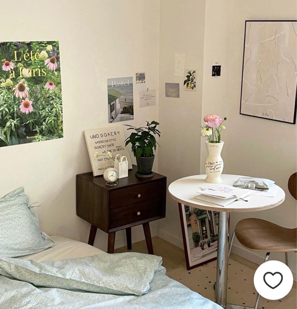 【プロファイル必読：） 4万円　円形ROOM& テーブル