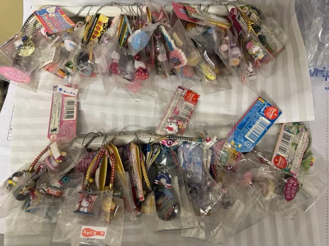 ハローキティ ストラップ 59個 ご当地キティー　平成レトロ　サンリオ