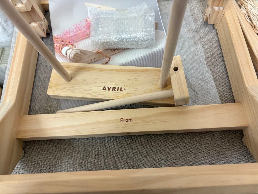 アヴリル卓上織機 AVRIL 箱と収納袋あります