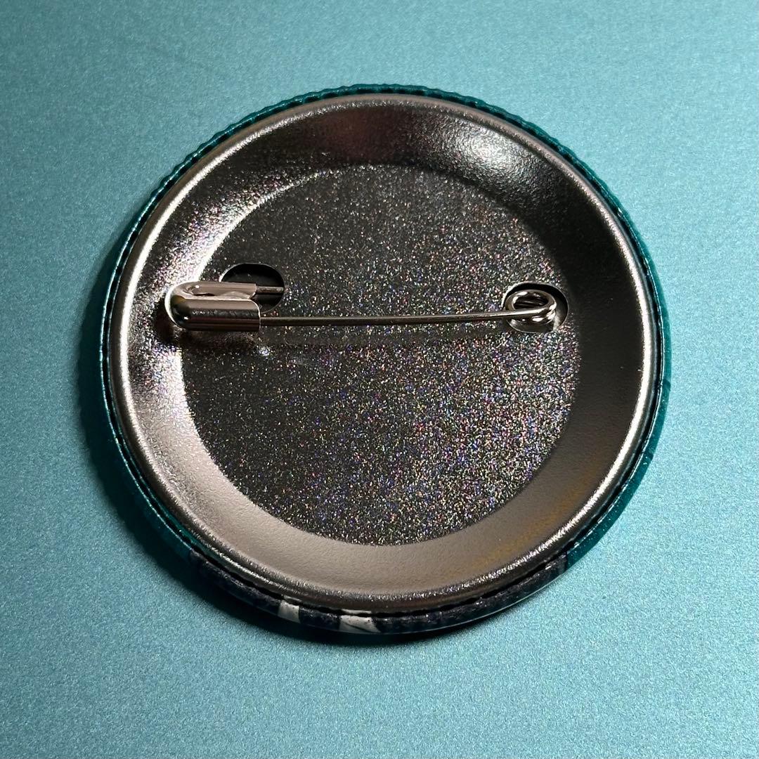 HUNTER×HUNTER シャルナーク アニメイト限定スーツ(戦闘後)缶バッジ