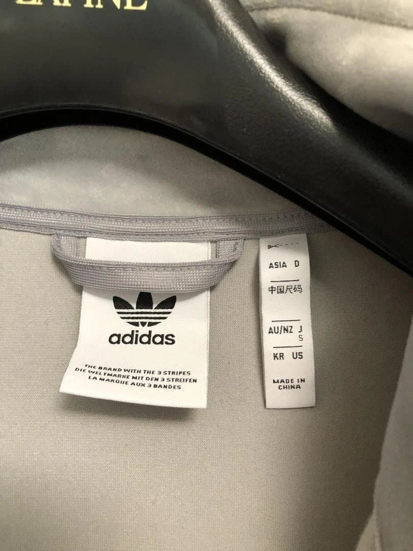 アディダスオリジナル ベロア トラックジャケット サイズS