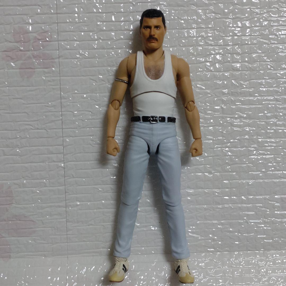 S.H.フィギュアーツ　フレディ・マーキュリー　ライブエイドver