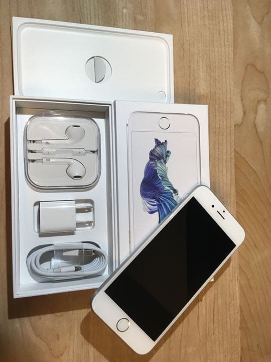 iPhone 6s Silver 128 GB SIMロック解除済