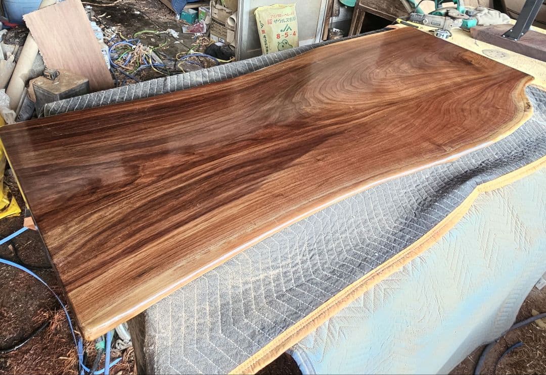 ブラックウォールナット　一枚板　ダイニング　テーブル　クラロウォールナット　人気