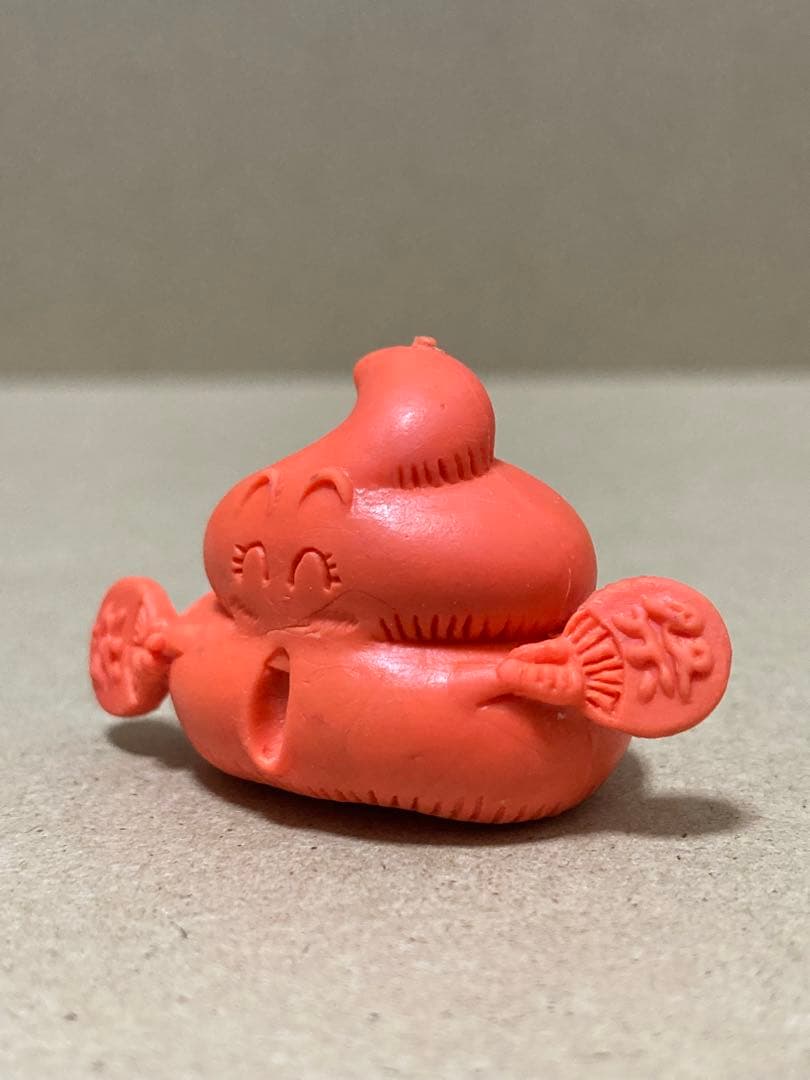 Dr.スランプアラレちゃん　うんち大　消しゴム　橙色