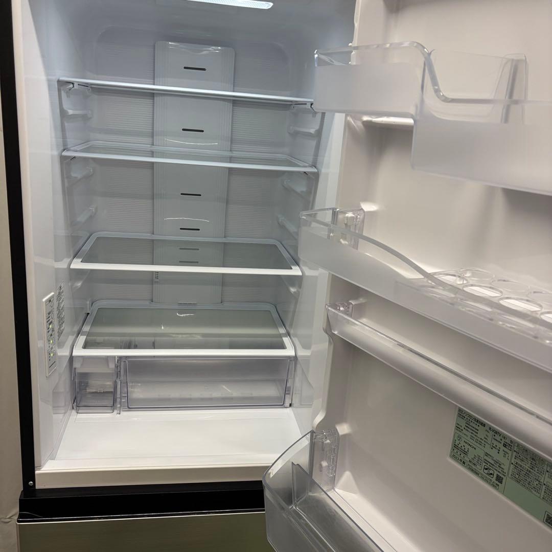974⭕️冷蔵庫　日立　300-400ℓ　綺麗　3ドア　右開き　設置無料　スリム