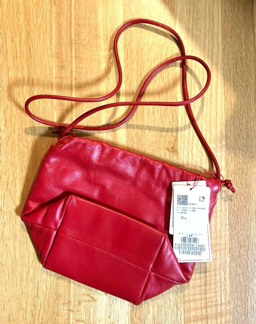 【新品未使用】ドレステリア ラムレザーバルーンバッグ 本革 タグ付き