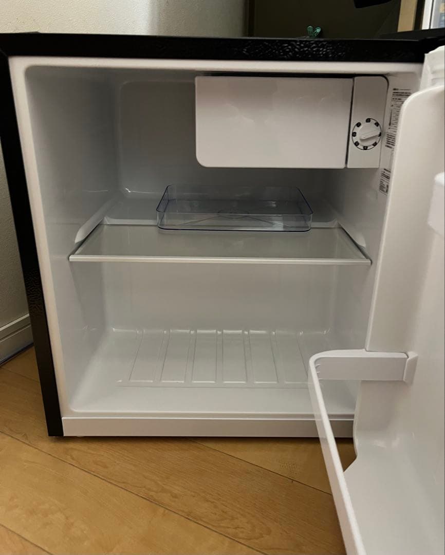 小型冷蔵庫 48L 黒色　1ヶ月半使用SAMKYO 一人暮らし　黒