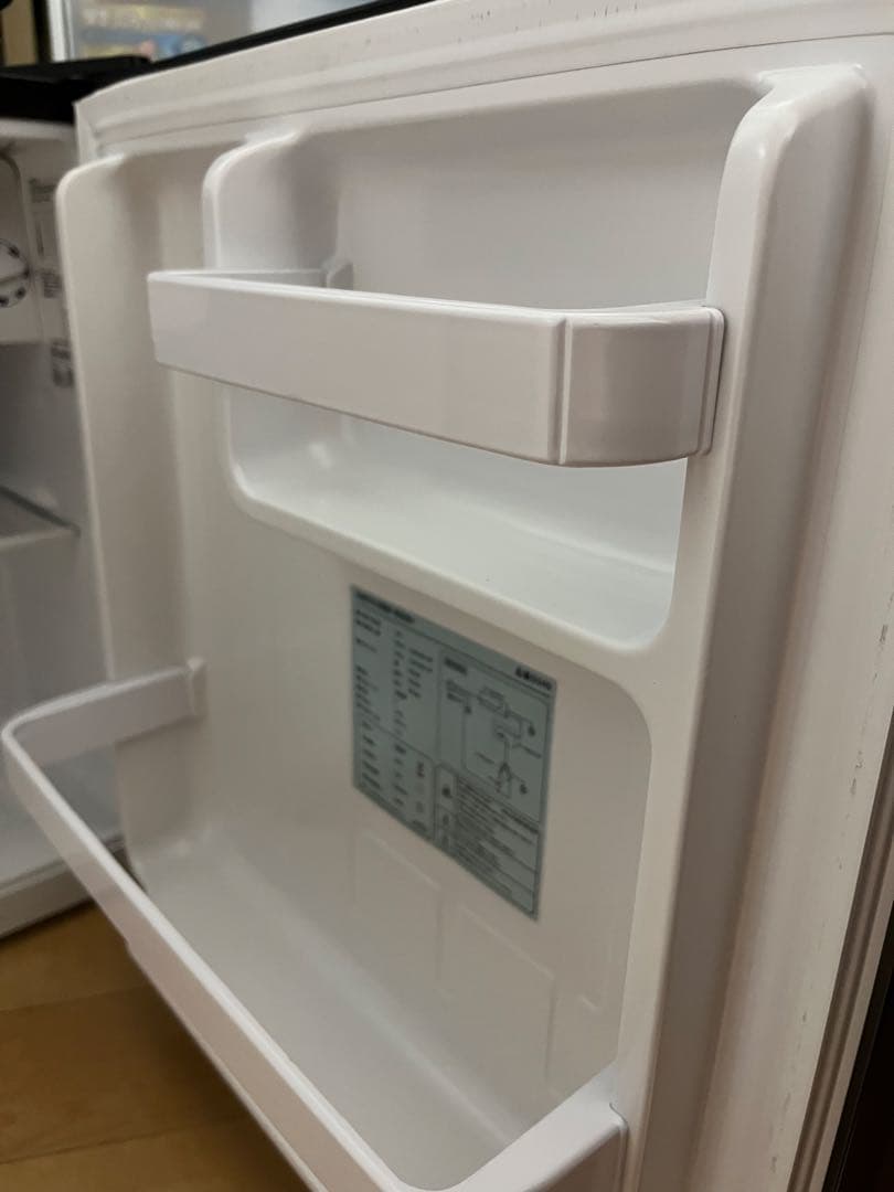 小型冷蔵庫 48L 黒色　1ヶ月半使用SAMKYO 一人暮らし　黒