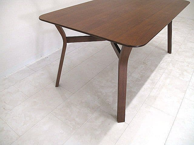 フクラ 「カフル」ウォールナット材ダイニングテーブル W160cm　約48万
