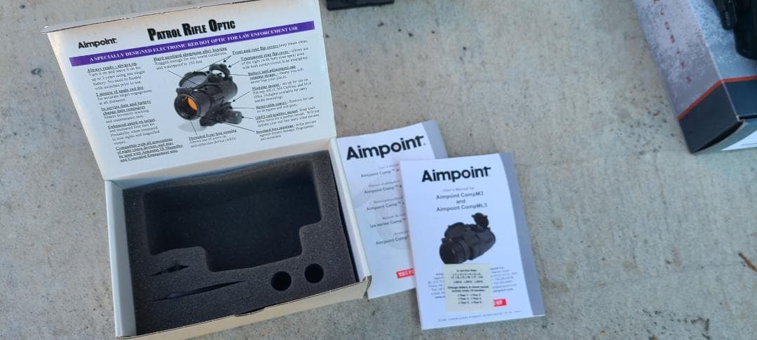 実物　Aimpoint PRO