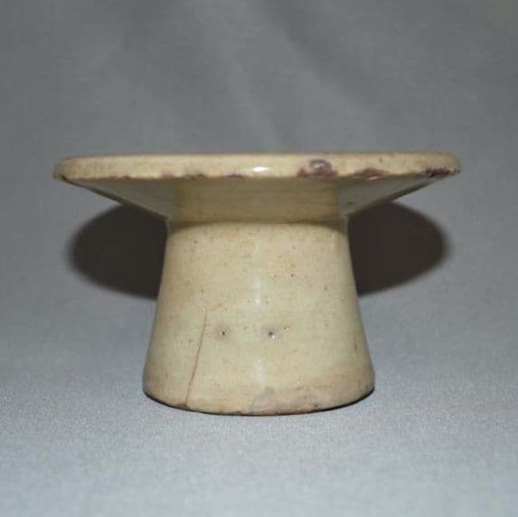 『李朝白磁櫛目紋餅型』　菓子型　トクサル　古陶磁器　朝鮮古美術　蓋置　墨床　民芸