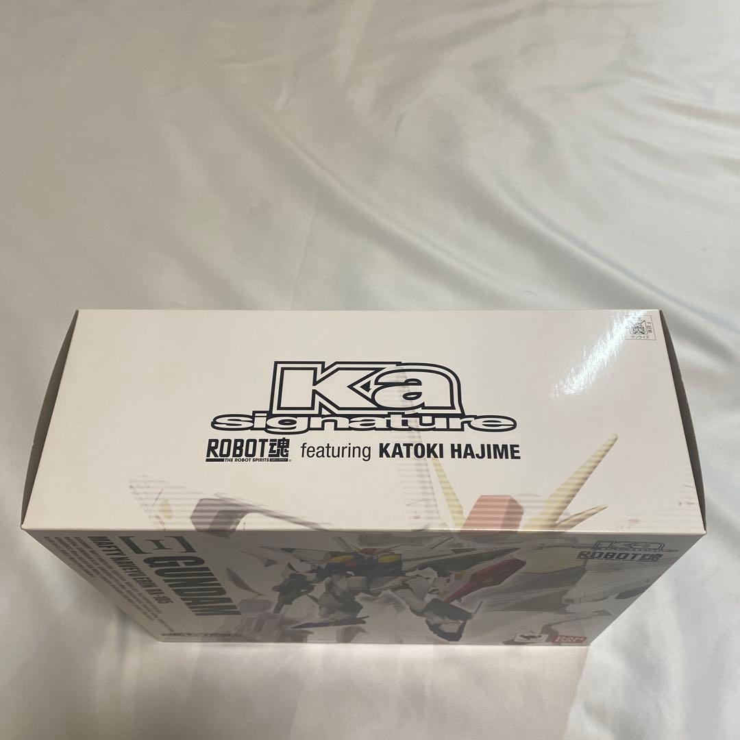 新品未開封　ROBOT魂　 Ξガンダム　クスィガンダムka 閃光のハサウェイ