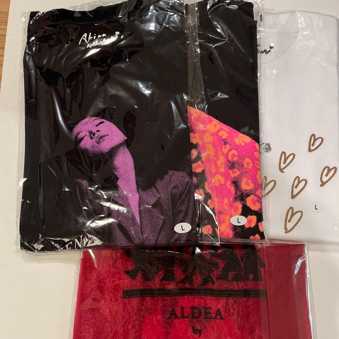 中森明菜x伊勢丹 ポップアップ Tシャツ ３枚 (Lサイズ)+数量限定ノベルティ 中森明菜x伊勢丹 ポップアップ Tシャツ 3枚 (Lサイズ)+数量限定