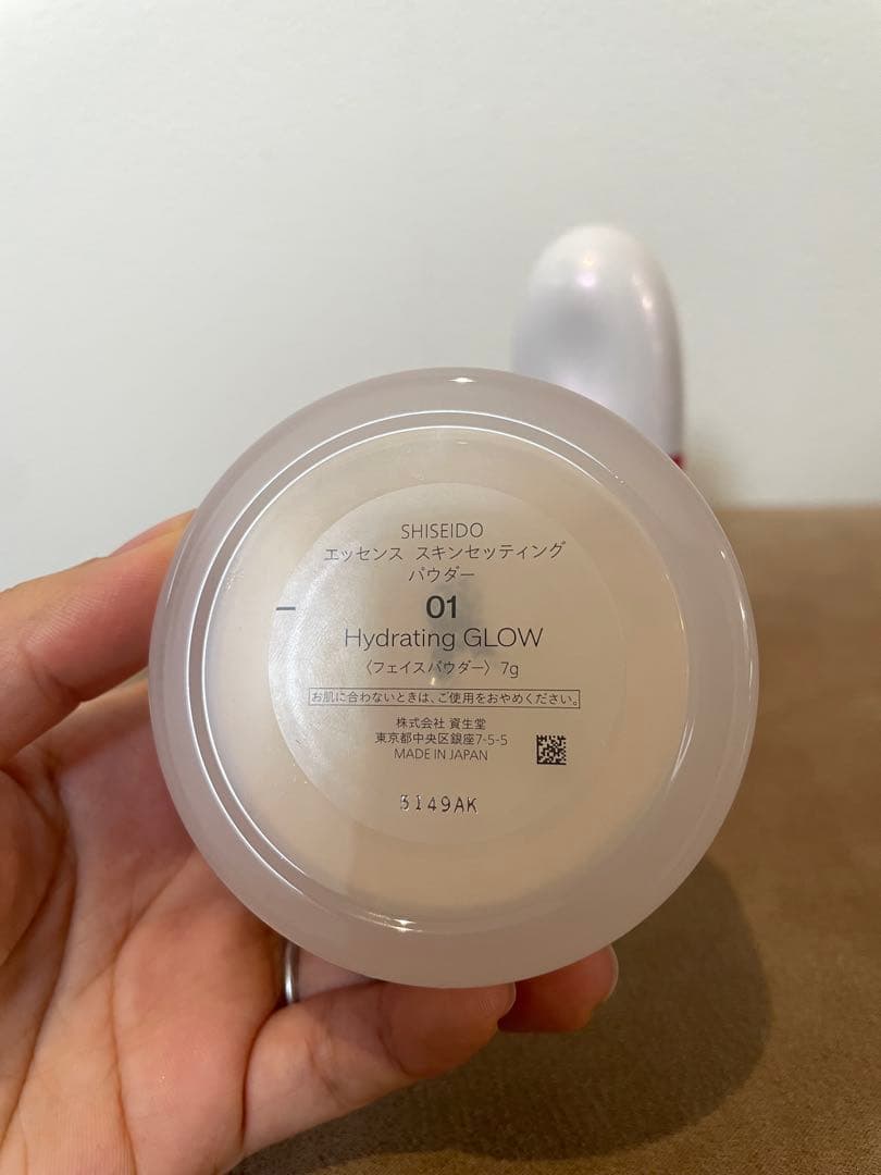 SHISEIDOエッセンススキングロウファンデーション140 パウダー01
