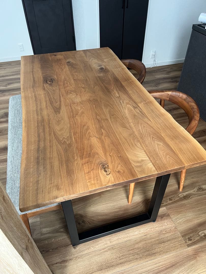 リビングハウス　無垢テーブル4人掛け　アットウィル