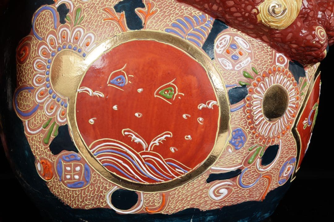 特大九谷焼】玉乗獅子狛犬 九谷銘 金彩色絵 縁起物 開運 高さ48cm