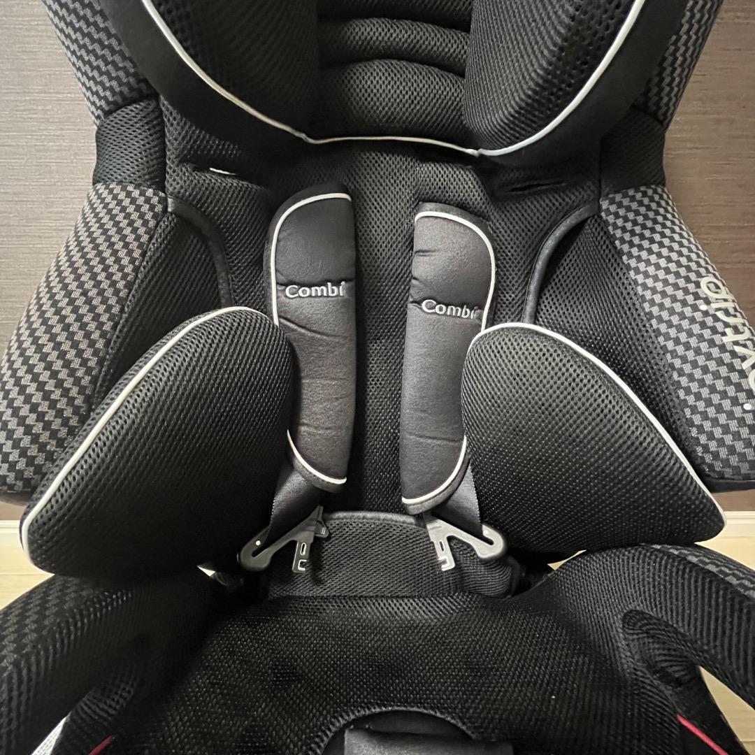 美品　CONBI Joy trip ブラック　ジュニアシート　チャイルドシート