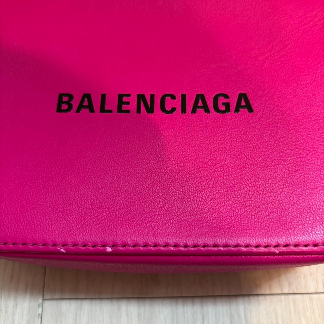 バレンシアガ　エブリデイ　カメラバッグXS　2WAY　ショルダーバッグ　ピンク