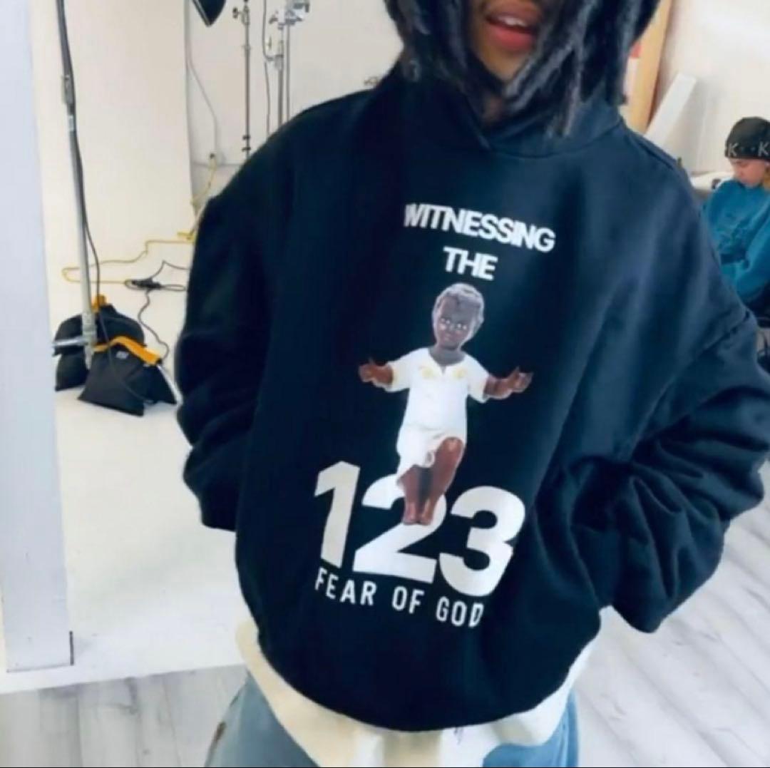 RRR-123 X FEAR OF GOD パーカー　希少　海外買い付け