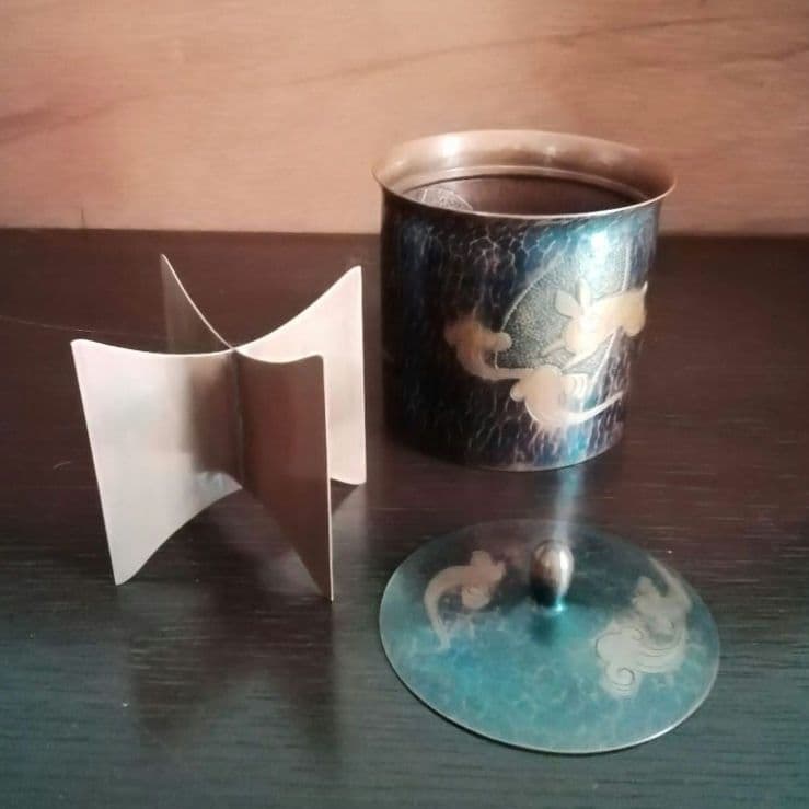 逸品　玉川堂　鎚起銅器　兎図紋　蓋物　小物入れ　煙草入れ　和骨董　アンティーク