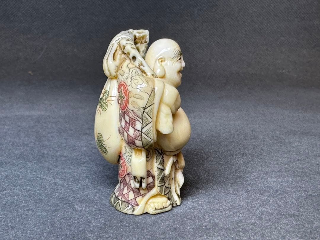 極上 根付 天然素材 アンティーク 和彫 置物 骨董 飾り物 古美術品 置物