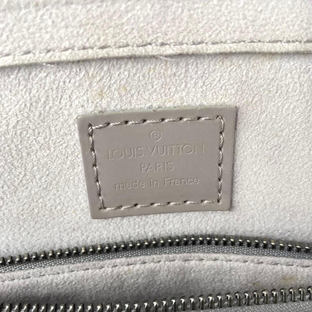 ルイヴィトン　エピ　ポンヌフ　ハンドバッグ　ライラック　M5205B