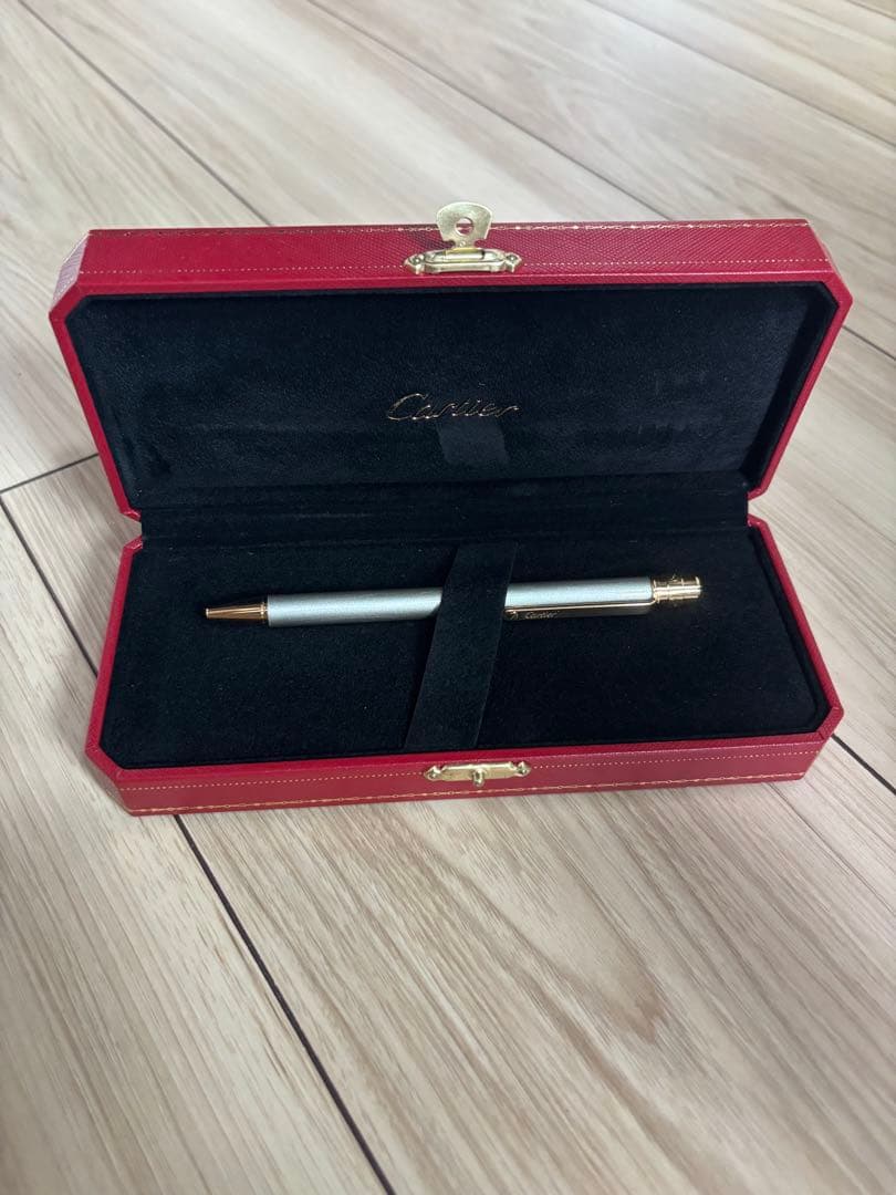 Cartier シルバーボールペン ケース付き