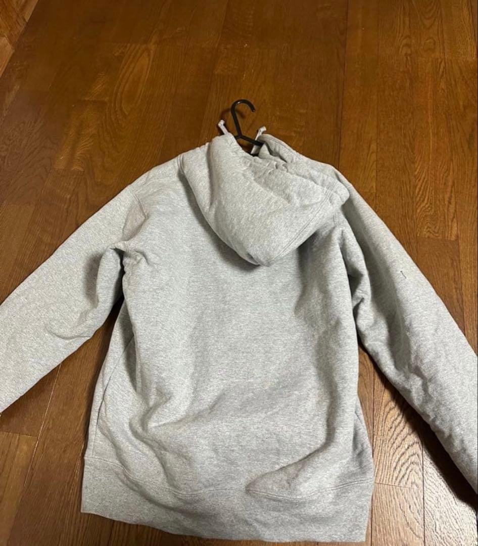 【Mサイズ】シュプリームsupremeスモールボックスロゴ　ジップパーカー