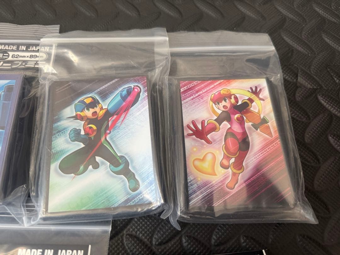 あ*犬様 ロックマン　スリーブ　未開封　引退　ロール　フォルテ　獣化　グレイガ