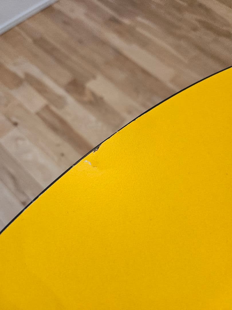 さく:イエロー 円形ダイニングテーブル