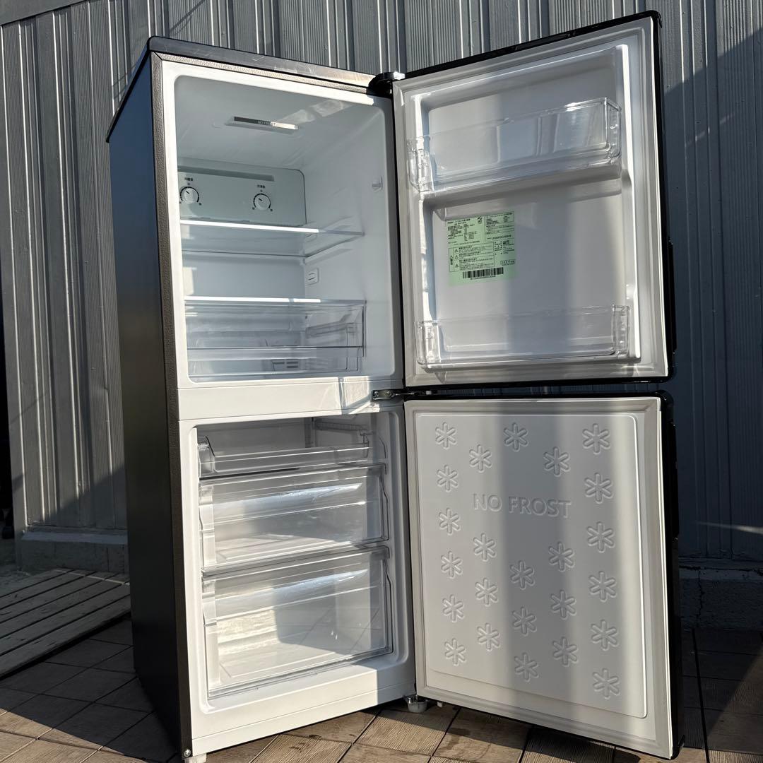 ほぼ未使用 2024年製 Haier 冷蔵庫 幅50cm /150L /2ドア