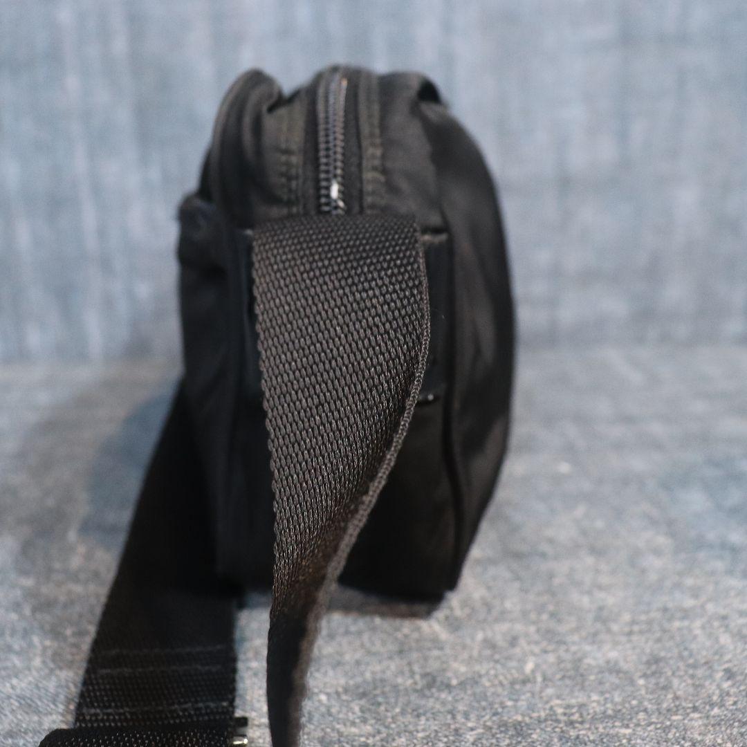 PRADA カメラバッグ ショルダーバッグ ナイロン 三角ロゴ プラダ