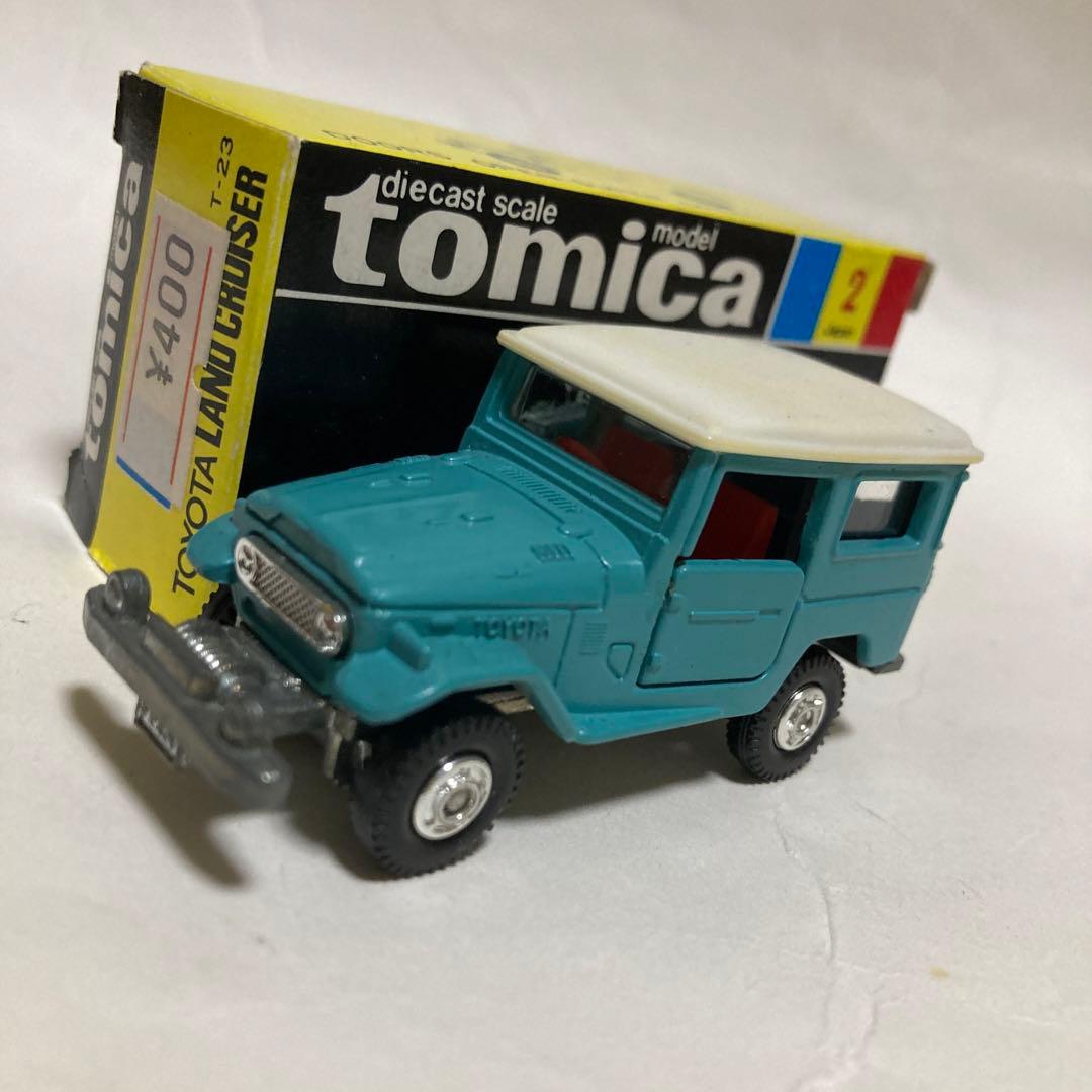 トミカトヨタラウンドクルーザーです。黒箱トミカマーク切り取り欠損。日本製