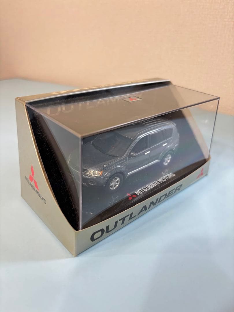 ミニカー　三菱　車種：OUTLANDER　グレー①　＃⑬