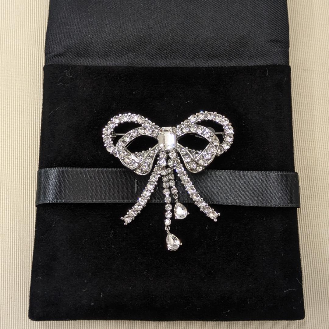 FOXEY 大きめリボンのブローチ 未使用品です。 - メルカリ