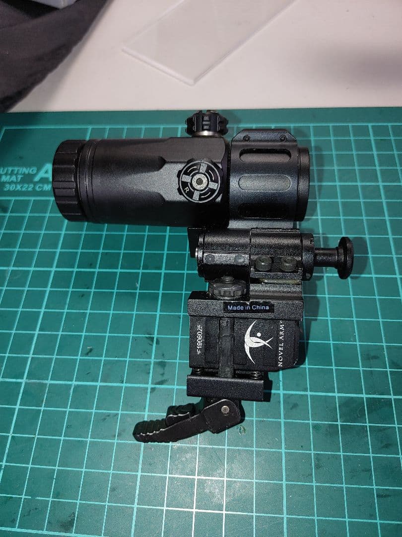 Novel Arms(ノーベルアームズ)３倍タクティカルマグニファイアブースター