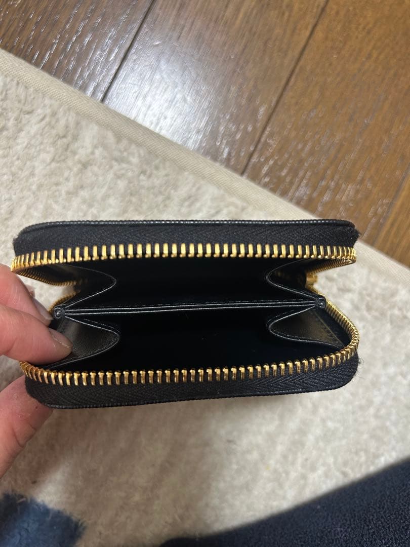 PRADA エピレザー ブラック ケース