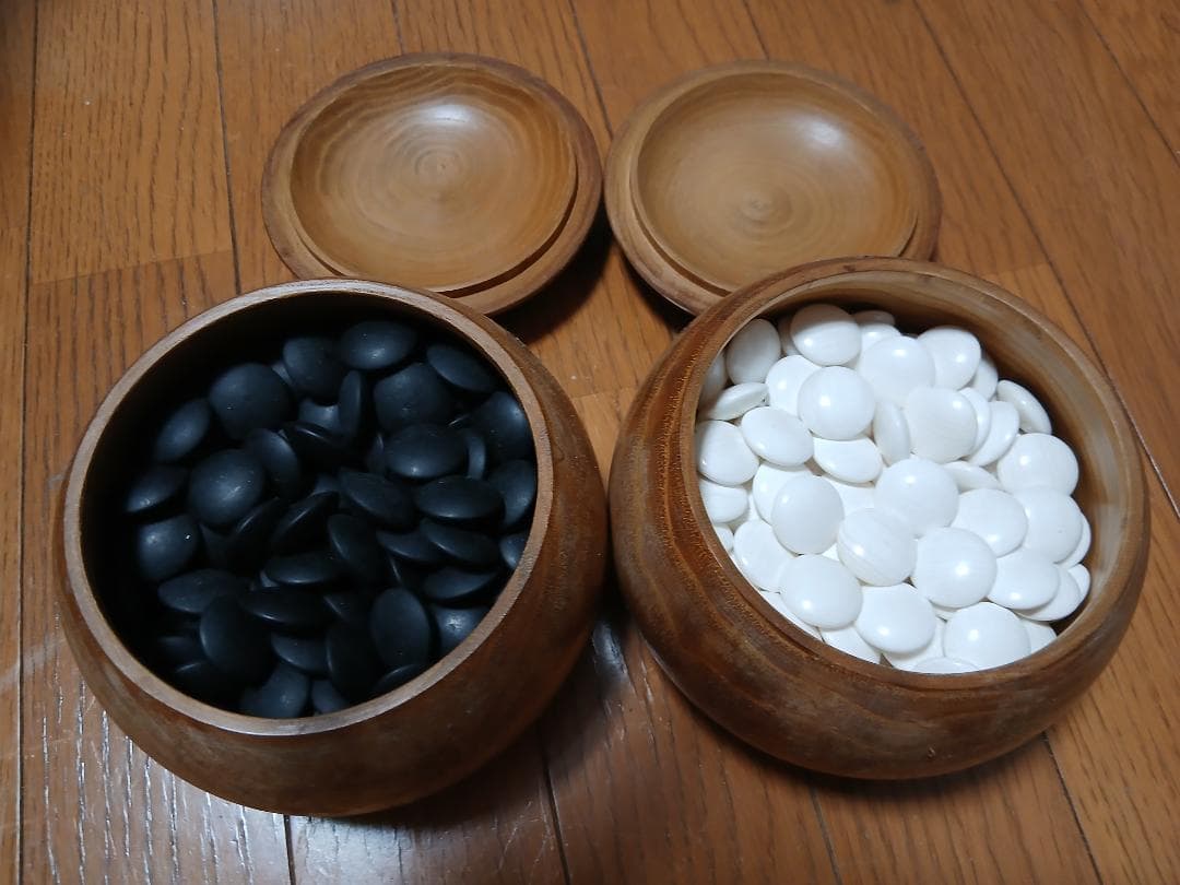 囲碁盤　脚付き　榧（かや）　碁石セット