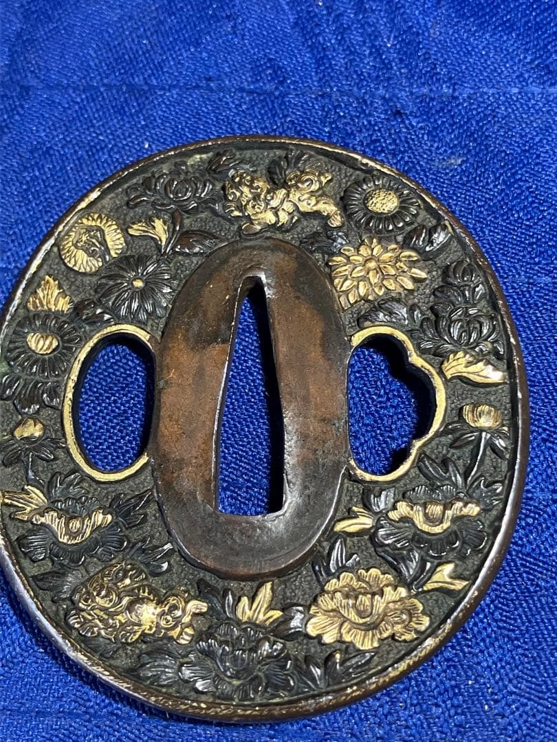 鍔　日本刀　金象嵌　獅子　牡丹　菊　銅鍔　時代物