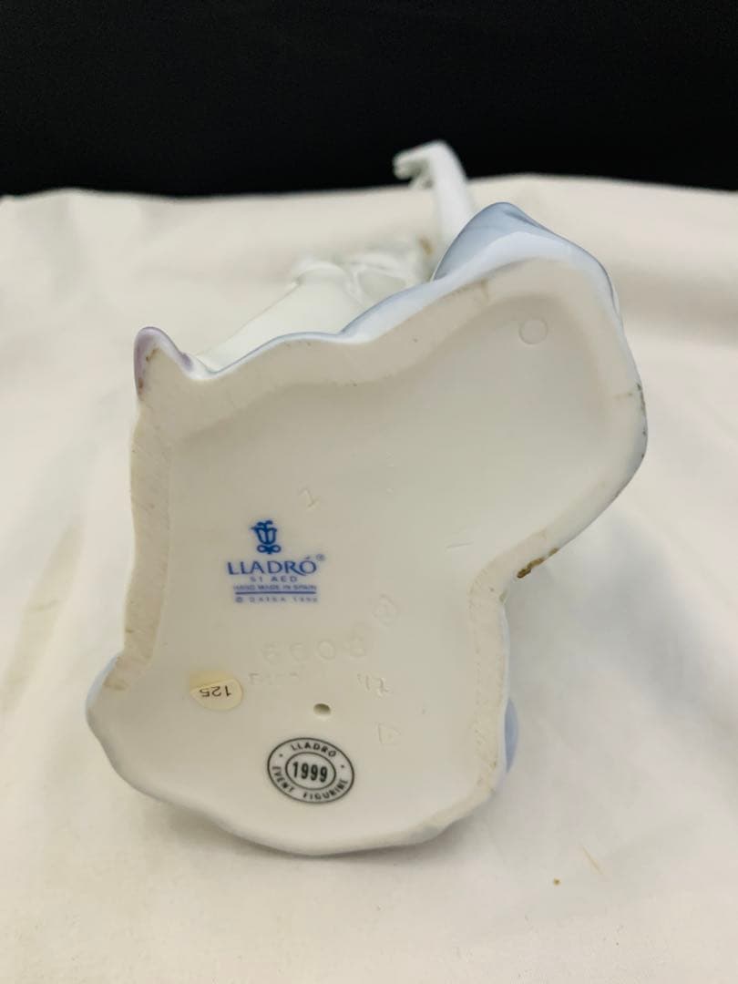 LLADRO 女性　花　置物　飾物