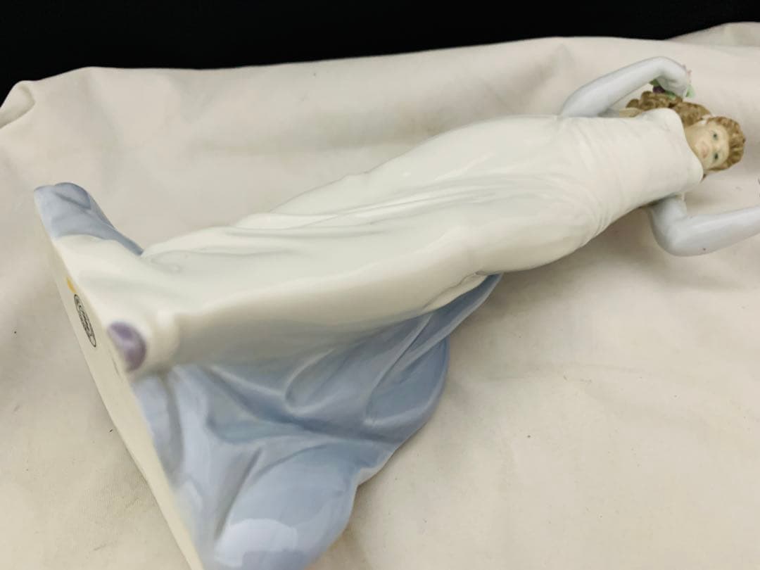 LLADRO 女性　花　置物　飾物