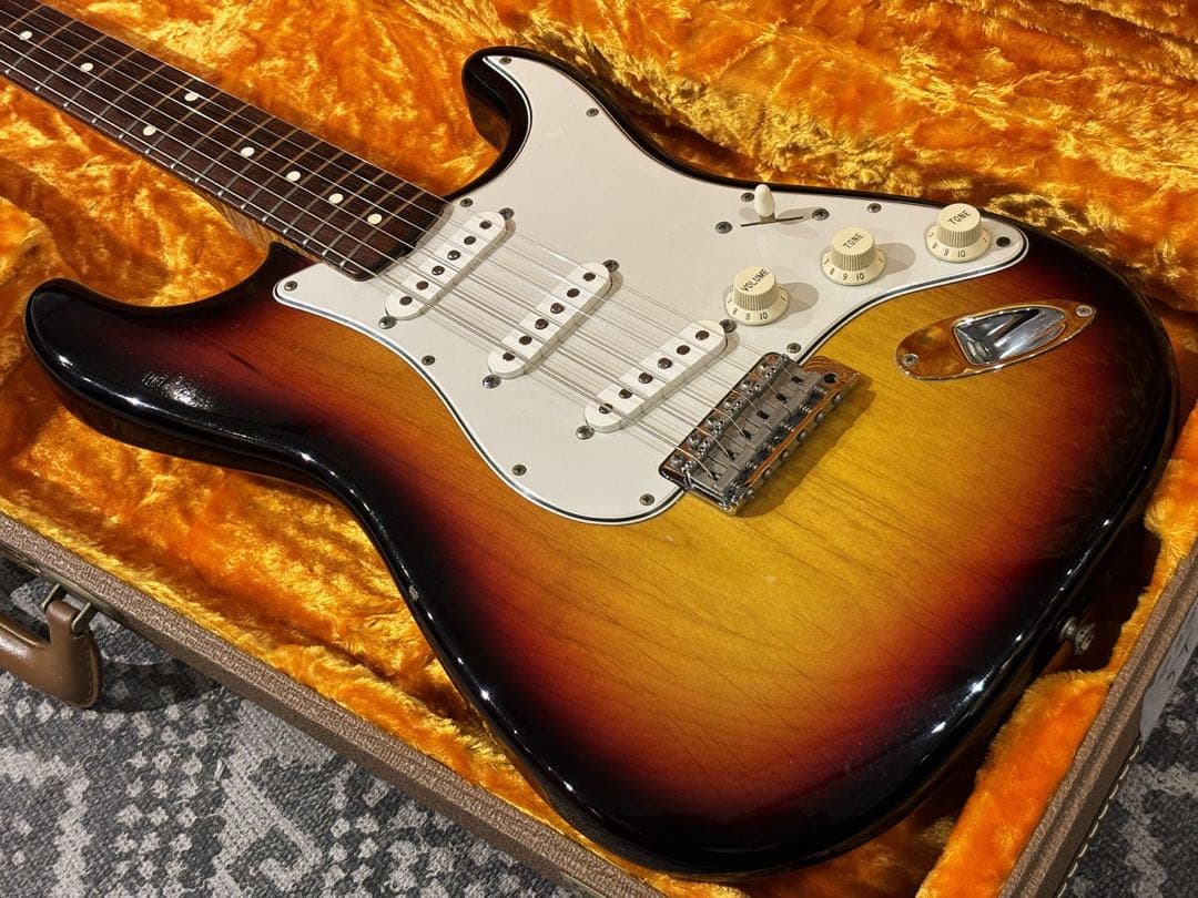 ギター Fender Custom Shop MasterGrade 1961 aged