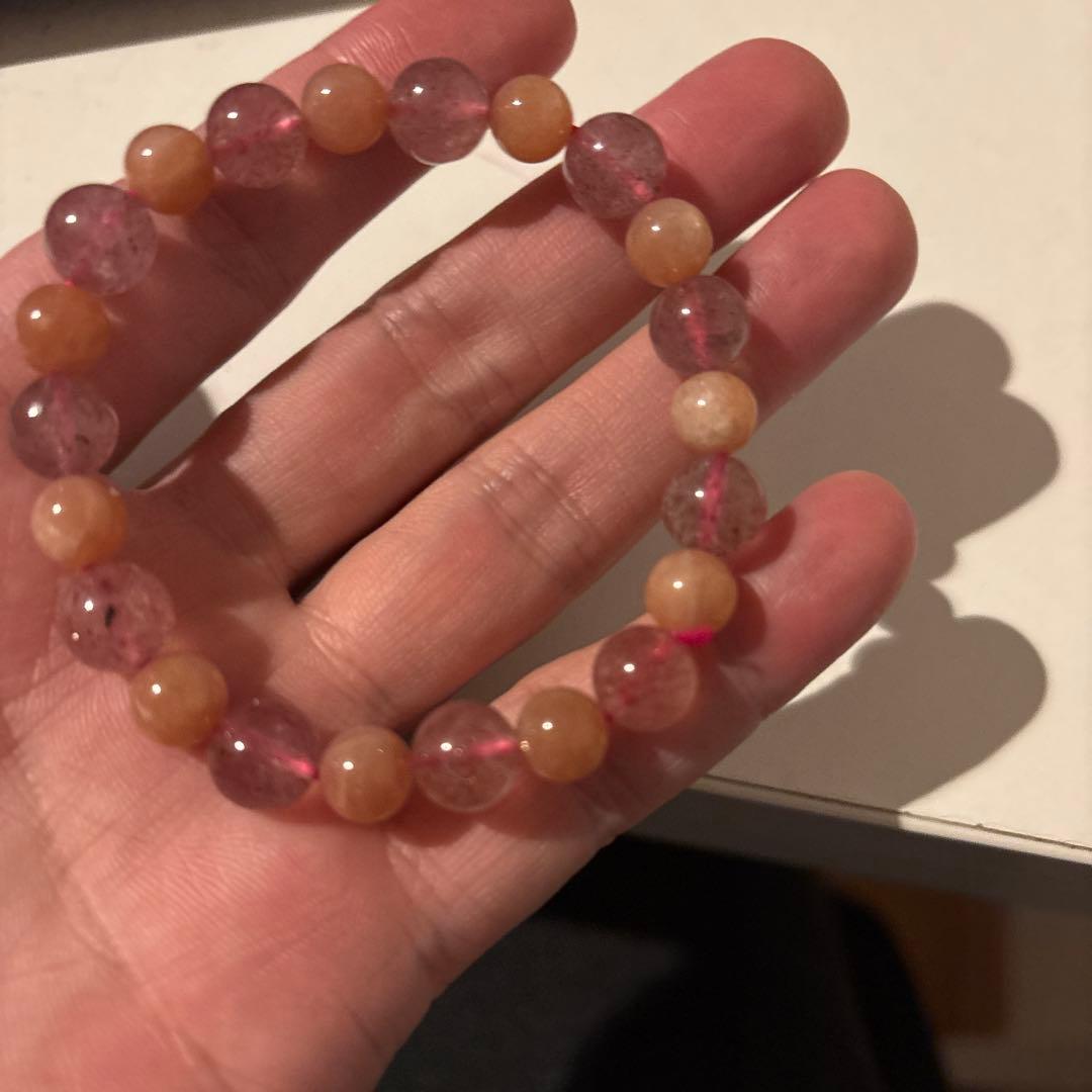オレンジムーンストーンとストロベリークオーツを組み合わせてみました！かわいい！