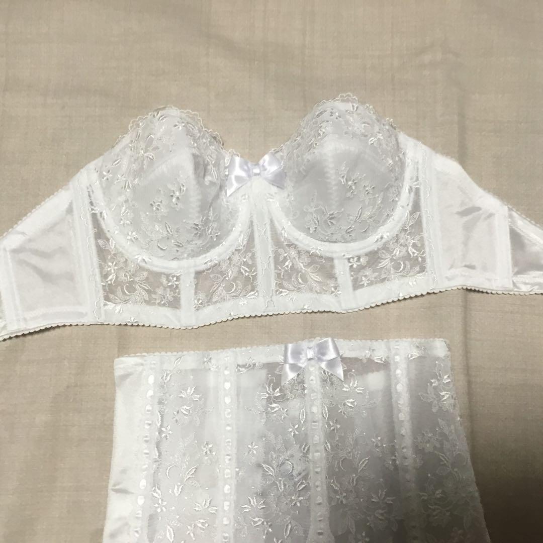 セモアブライダルインナー　c70 64