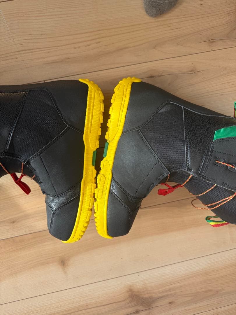 バートンスノーボードブーツ 男性用　美品　２６.0センチ