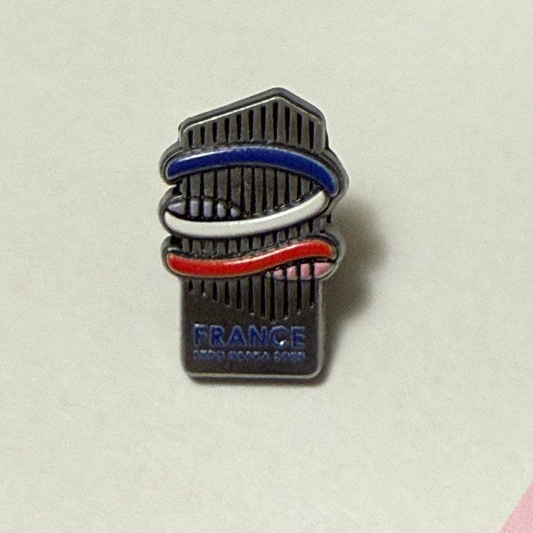 レア 大阪関西万博 フランス館 ピンバッジ - メルカリ